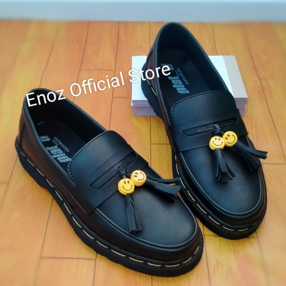 Sepatu Pria Docmart Pria Smile Loafers Slip On Hitam Penny Loafers Kulit PU Original Formal Casual Millenial Keren Trendy Sae