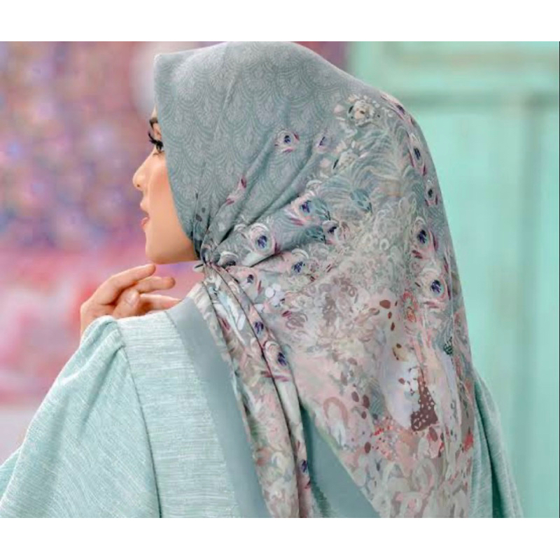 Preloved buttonscarves the ederra series : green milieu