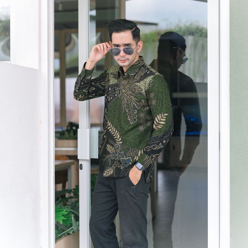 Batik Talenta Kemeja Batik Batu Raden Kemeja Batik Formal Lengan Panjang warna hijau botol / prabu b