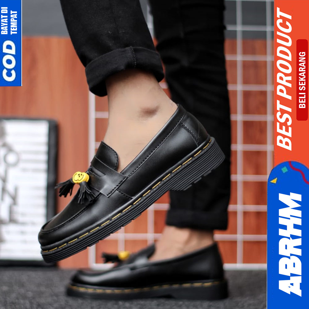 ABRHM Sepatu Docmart Loafers Pria Formal Pantofel Casual Kulit Kerja Hitam Smile