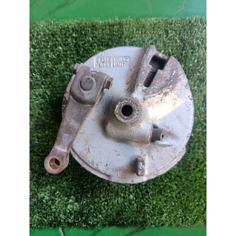 tutup tromol depan Suzuki a100