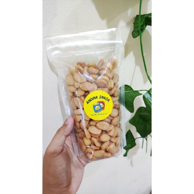 

Biji Ketapang Andina Snack Tradisional pouch ukuran 250 gram