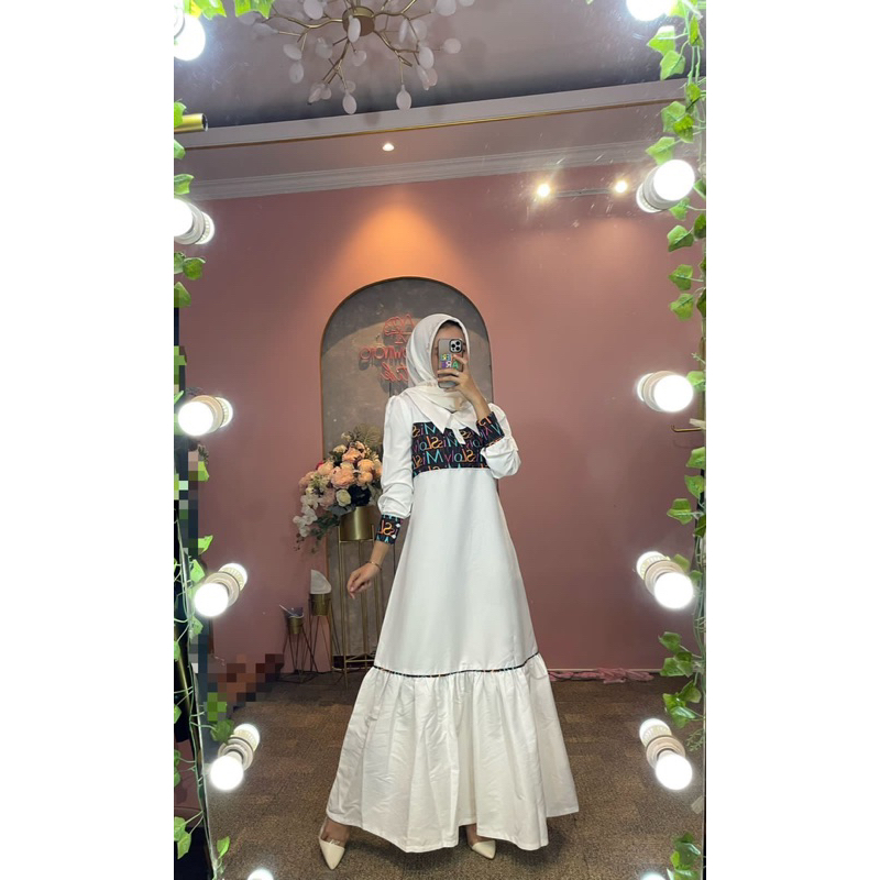 CIARA DRESS                                                 MISLOLY