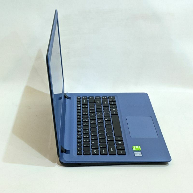 laptop editing/rendering/gaming Acer aspire ES1-433G - core i5 gen7 - ram 16gb Dual vga Nvidia GeForce 920mx