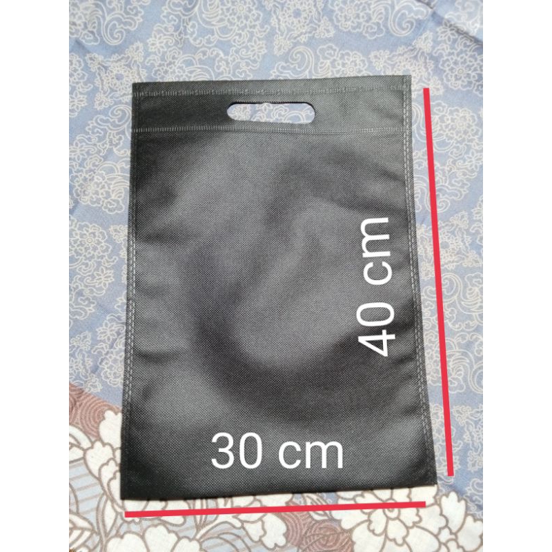 

(harga lusinan/12pcs)goodiebag oval 30x40 cm - tas kain - tas oval - tas souvenir - tas ulang tahun