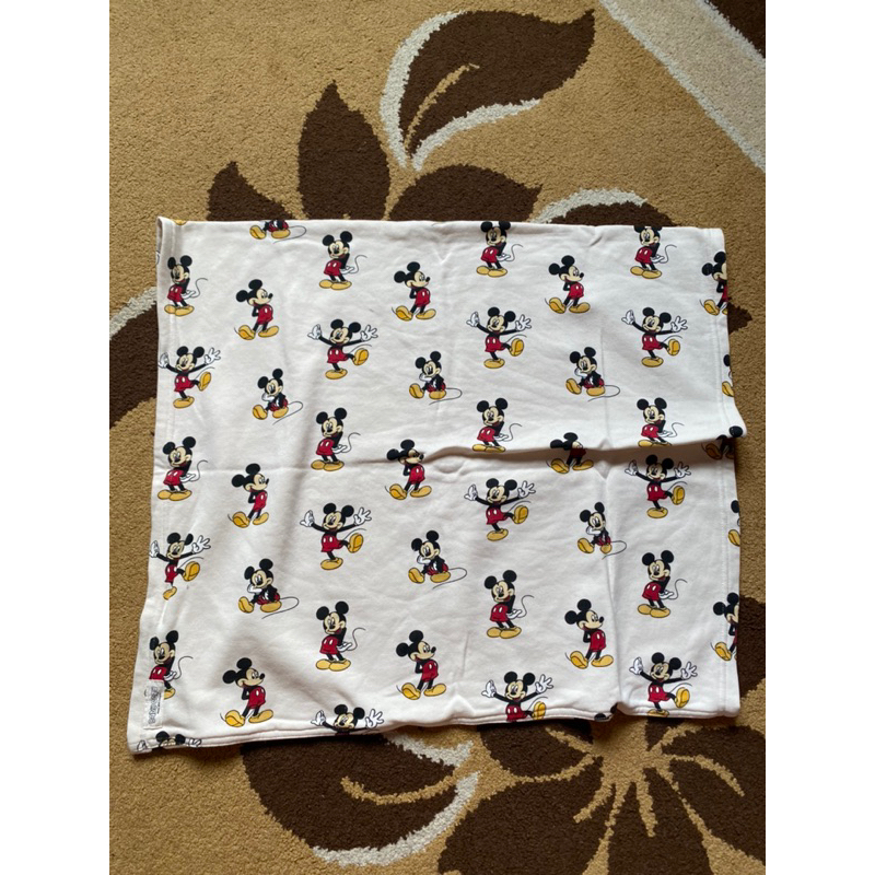Preloved Geos Gendongan Bayi Mickey