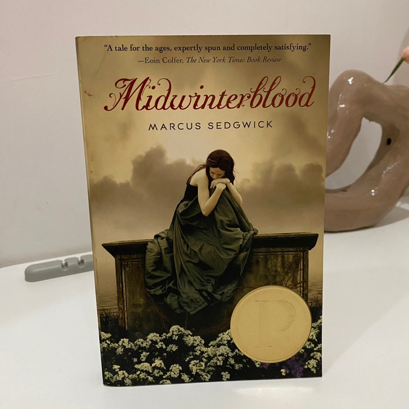 Preloved Book: MIDWINTERBLOOD by MARCUS SEDGWICK