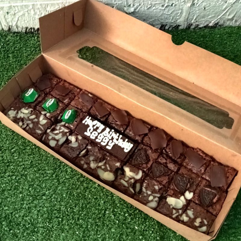 

fudgy brownies 10*30cm