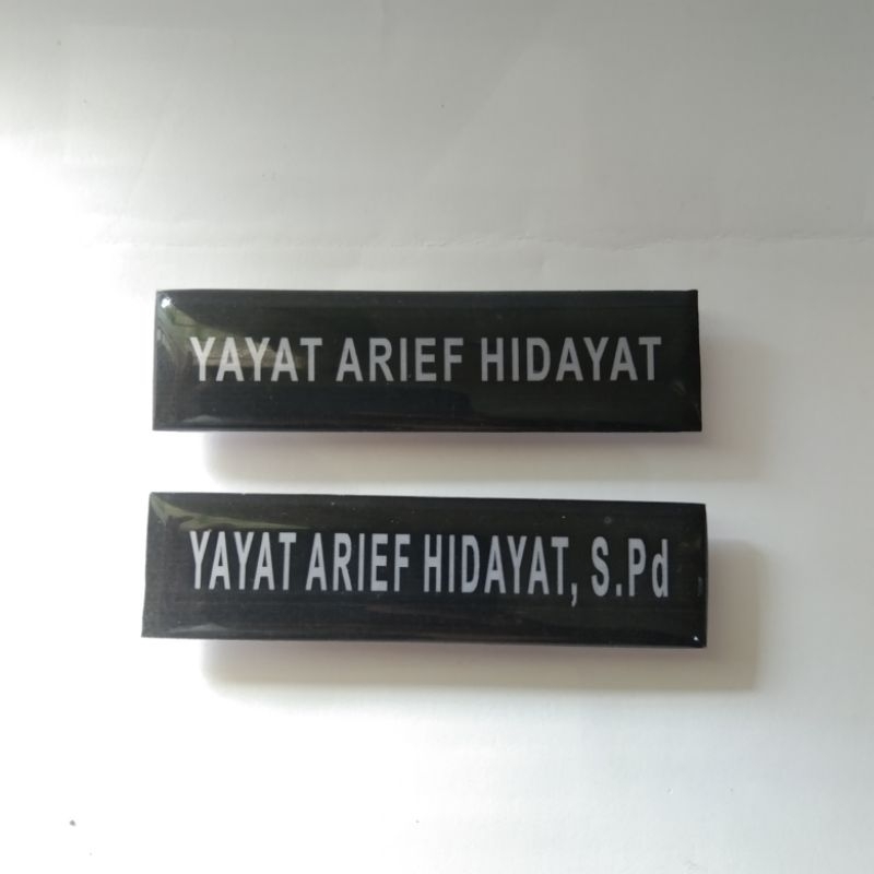 

Rurah Cibentang Stempel - Name Tag Papan Nama Dada Akrilik Resin Custom Peniti Magnet