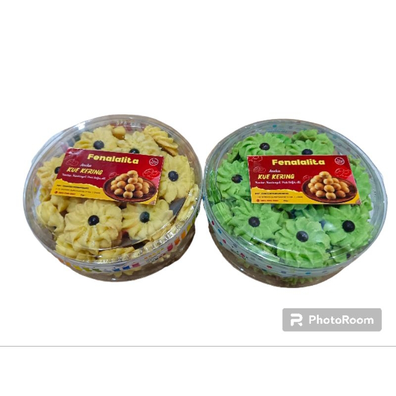 

Kue kering homemade venalita kuker mawar toping choco chip varian pandan dan original 250gr/toples halal