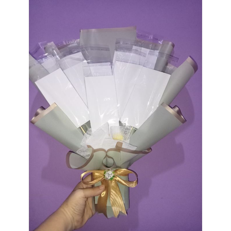 BUCKET UANG KOSONGAN 10 LEMBAR/HARI IBU/HARI GURU/WISUDA/ANNIVERSARY