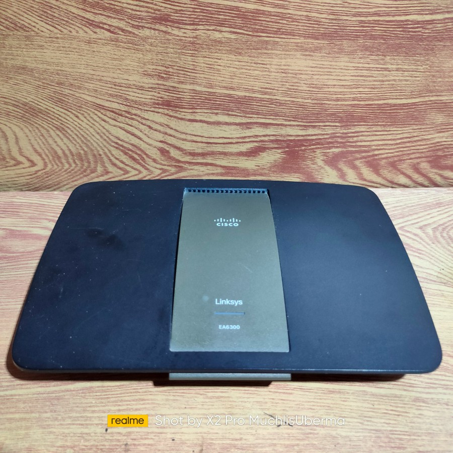 Cisco Linksys EA6300 Dual band wireless network