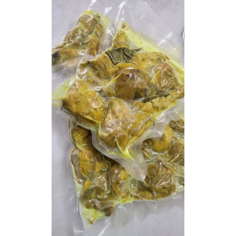 

Ayam ungkep negeri rempah