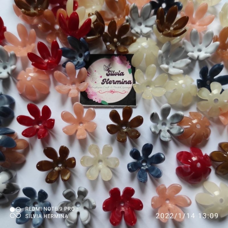 Mote Kelopak Marmer 1 Pon