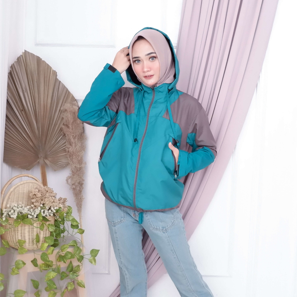 Justrue Jaket Gunung Wanita Waterproof Tosca