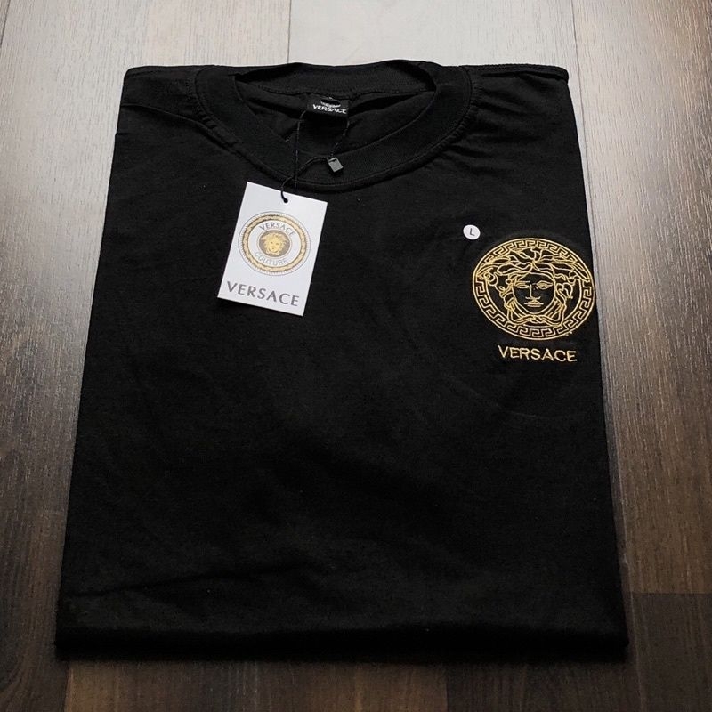 KAOS VERSACE - LOGO SAMPING BORDIR FULLTAG &amp; LABEL