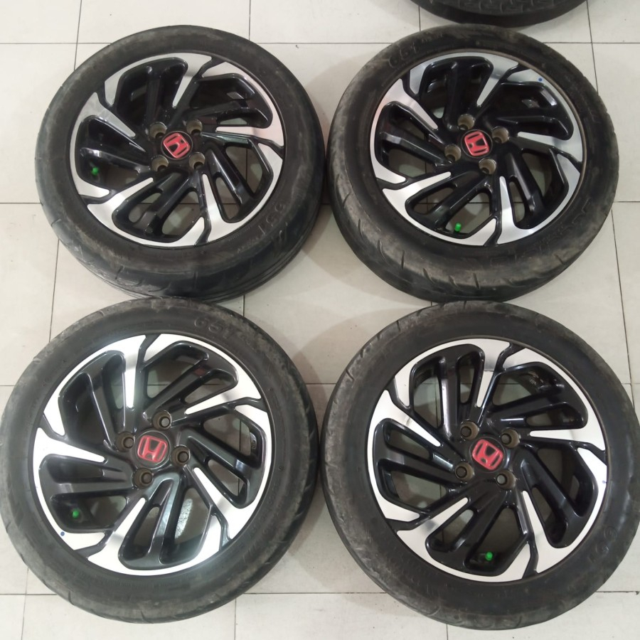 Velg Mobil Bekas Ring 15 Lubang 4 STD MOBILIO RS R15X5,5 4X100 BAN 195 50 R15