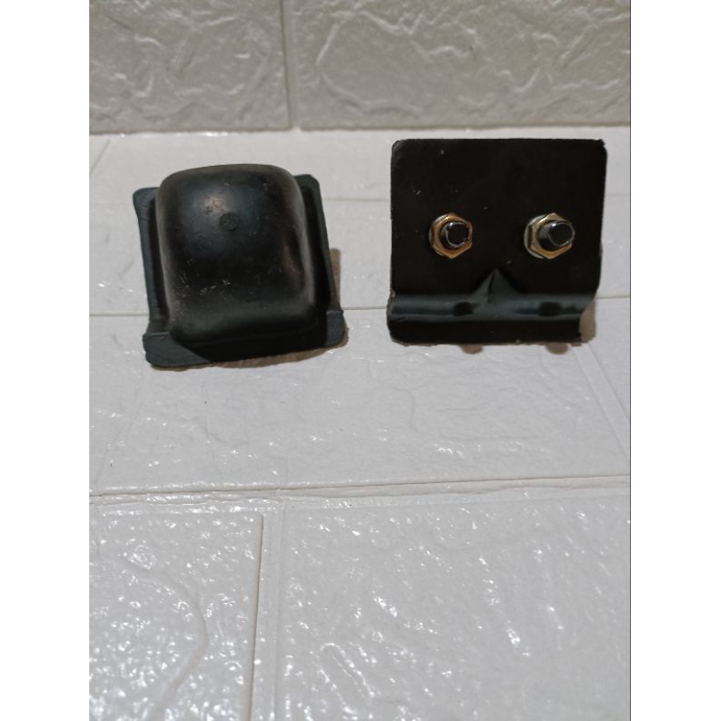 Karet Stropper per daun depan Kijang Kapsul set