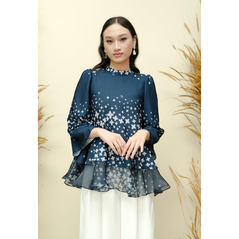 Andaya Blouse Wearing klamby preloved S