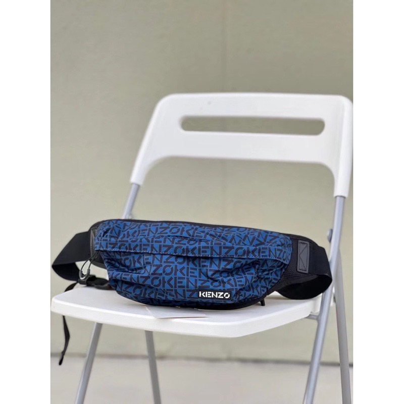 Kenz0 Waistbag Repeat Blue And White Mini Font