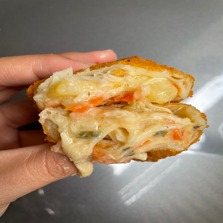 

Risoles ayam sayur keju