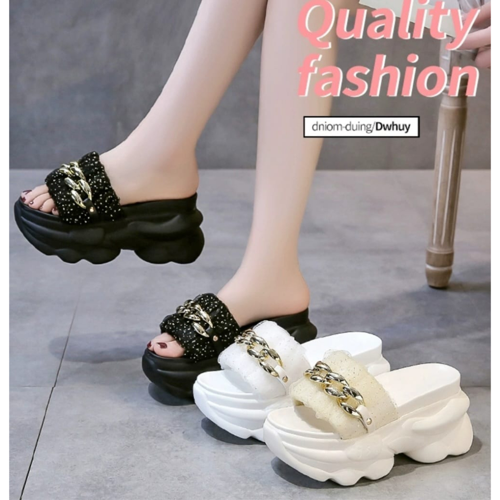 Sandal Selop Wedges Wanita Momoni Style Fs282