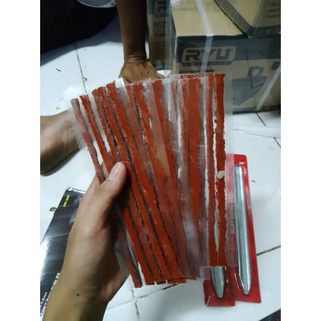 TERBARU !! Alat Tambal Ban Set Tubles Tubeless Tembel Ban Bocor Motor Mobil Gagang Plastik 9pcs