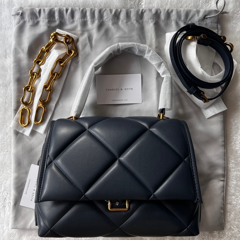 Tas Charles and Keith Quilted Gemma Chunky Chain Link in Navy