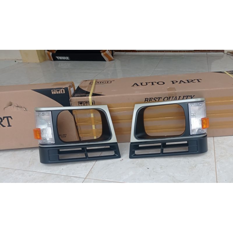 gril L300 samping + lampu sent   L300