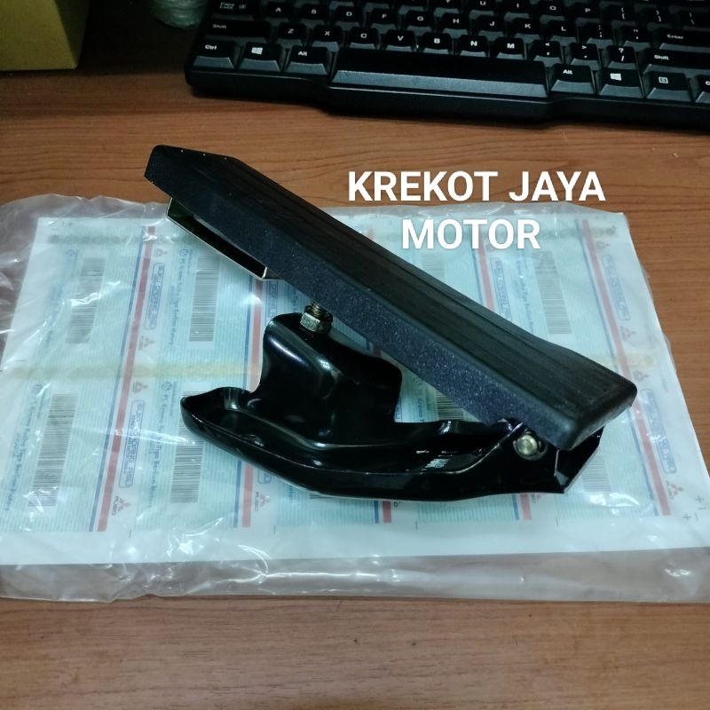 PEDAL GAS ASSY MITSUBISHI PS135 RAGASA KTB