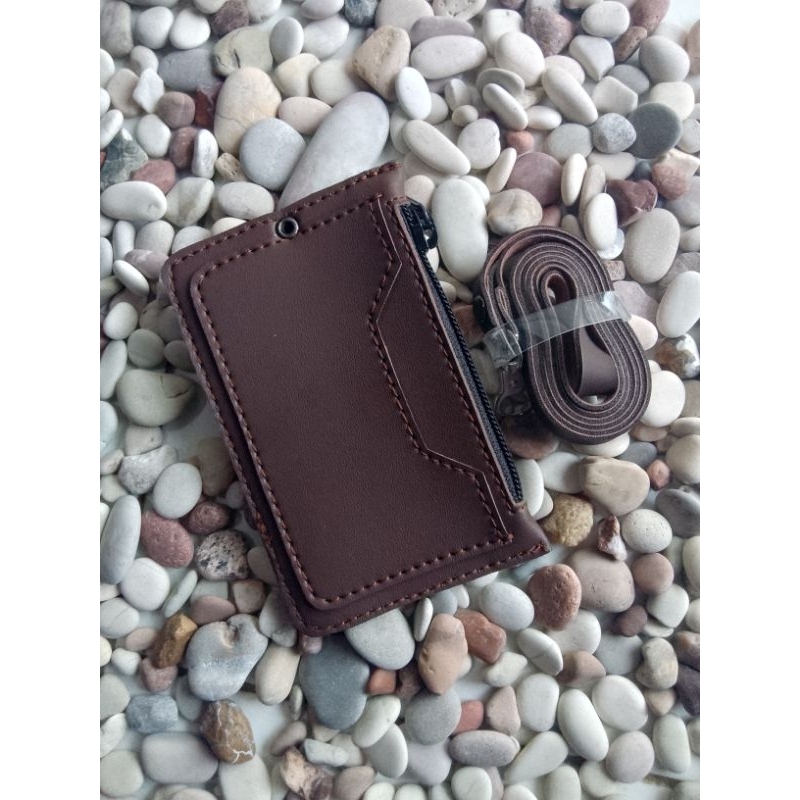 

holder id card/name tag model resleting