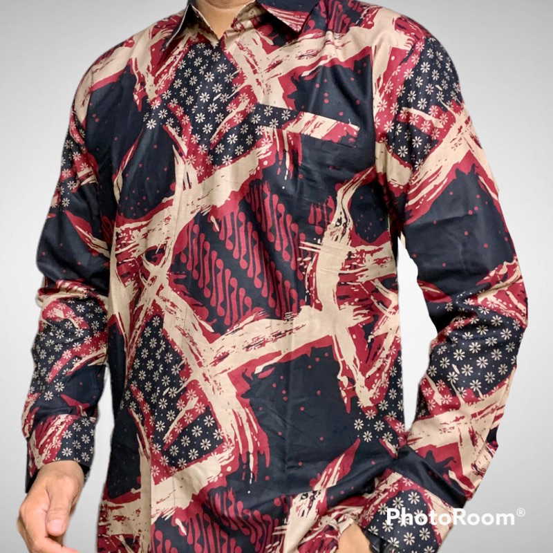 MOTIF TERBARU ,MERAH HITAM BATIK SUPER JUMBO,baju Batik couple ayah dan anak warna merah maroon,,Baju Batik pasangan ayah dan anak lengan panajng lapisan furing,baju batik pria lapisan furing warna merah,baju batik pasangan ayah dan anak lapisan furing