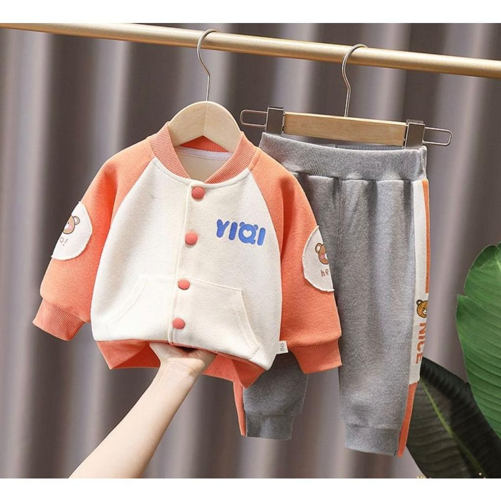 SETELAN JACKET VARSITY ANAK LAKI LAKI DAN PEREMPUAN 1-5 TAHUN MOTIF YIQI TERBARU/KARDIGAN SWEATER JACKET YIQI