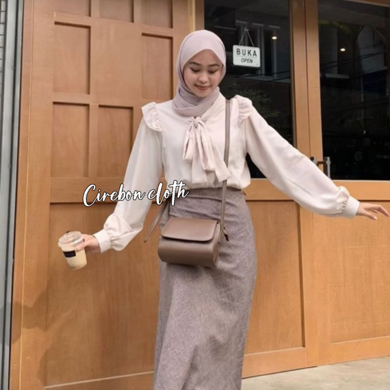 LEIVY KOREAN BLOUSE RIBBON - Cirebon Cloth - KEMEJA AIRFLOW CRINKLE ATASAN WANITA RUFFLE PITA AESTHETIC