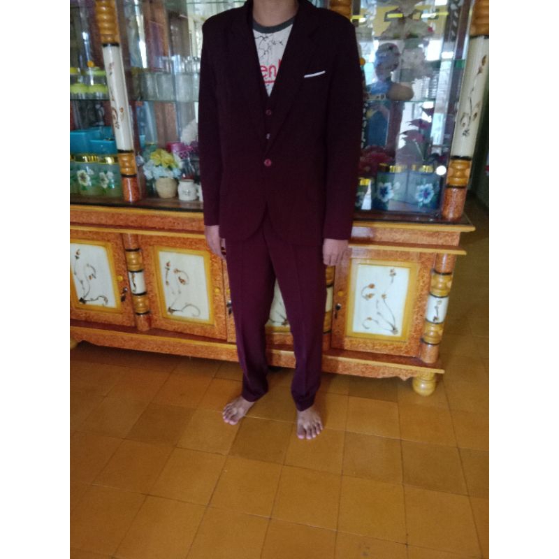 SETELAN JAS PRIA MAROON KEREN