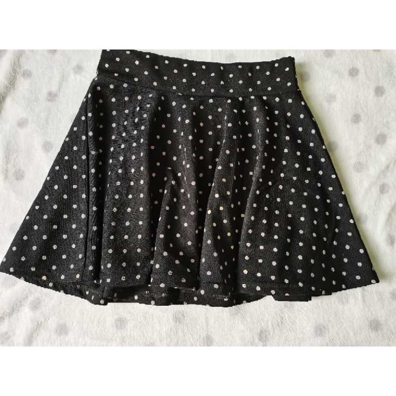 Celana Rok Hitam Polkadot