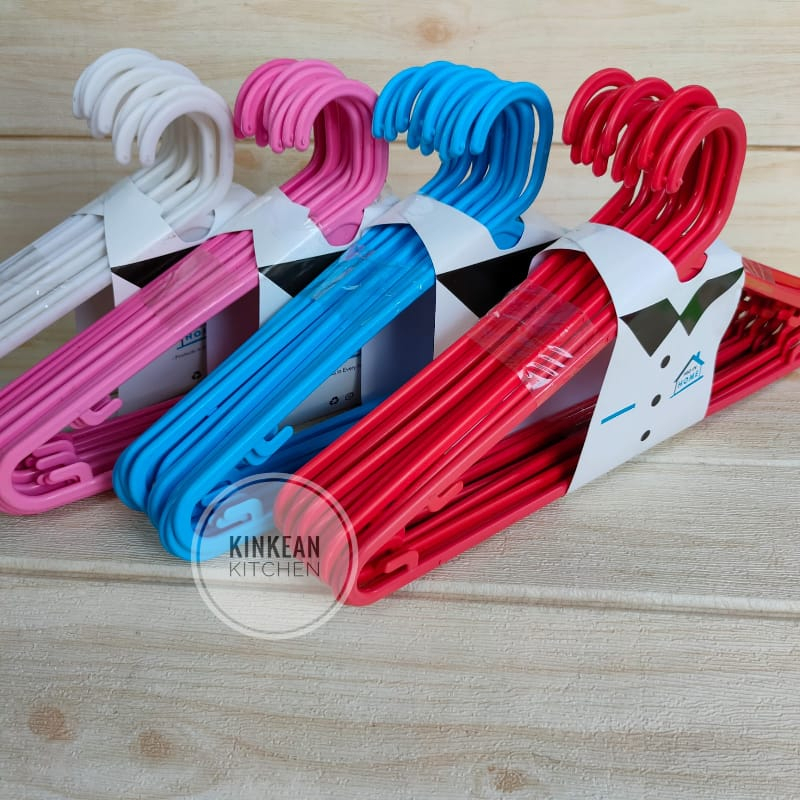 Hanger / gantungan baju plastik - Pro in Home