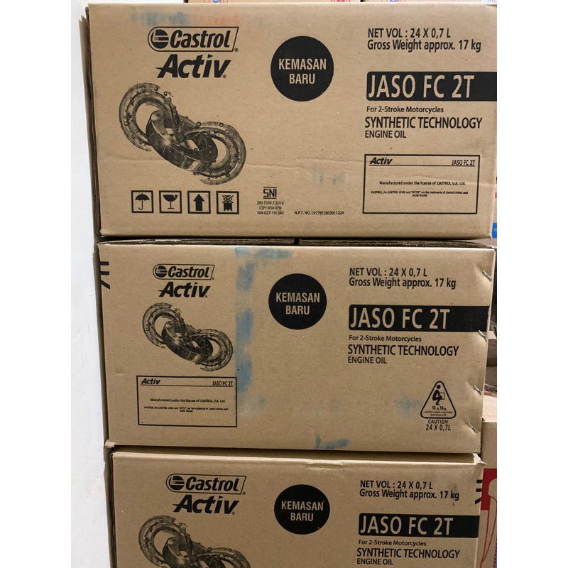 Oli samping castrol 2t 700ml 1dus ISI 24