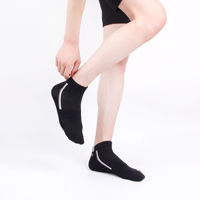 Kaos Kaki Olahraga Pria Wanita Unisex Sport Semata Kaki Ankle Socks Korea Fashion Style KK33 CYS