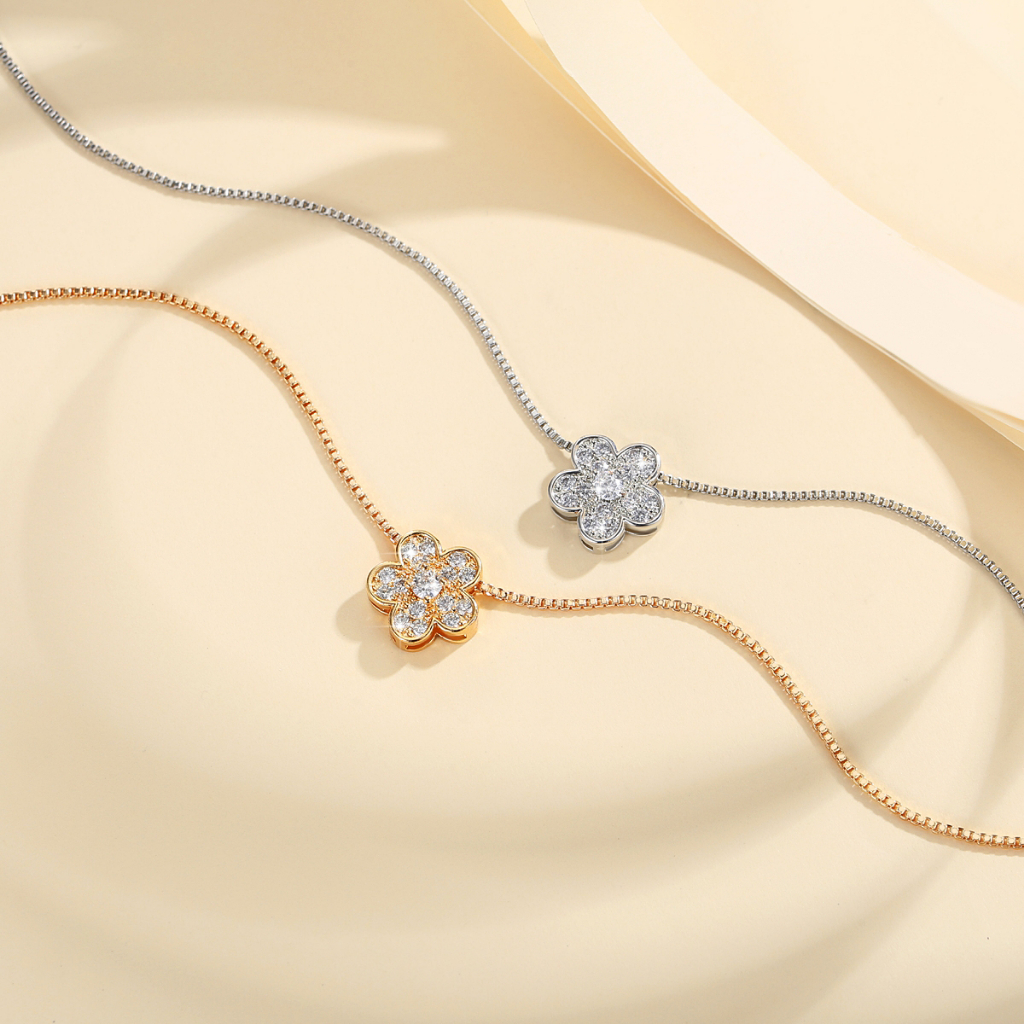 Y030 【Barang spot】Kalung Titanium Korea Bunga Emas Berlian Wanita Awet Dan Gk Luntur Perhiasan