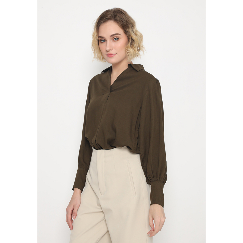 Mannequin Puffed Rayon Blouse