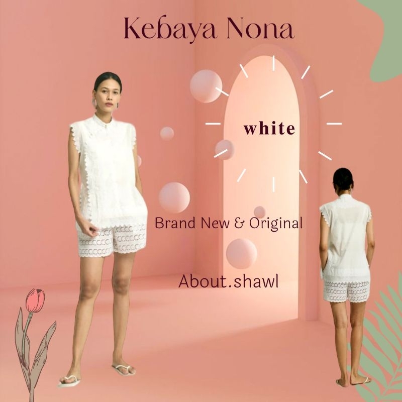 Kebaya Nona White Sejauh Mata Memandang