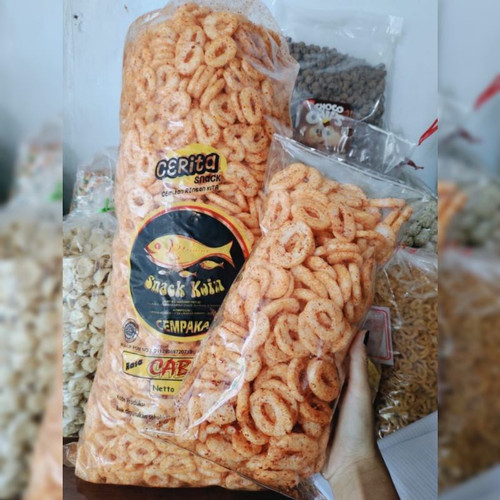 

KERUPUK SNACK RING PEDES 100 GRAM / KRUPUK SNACK RING PEDAS BALADO / SNACK KOIN / SNACK RING KILOAN