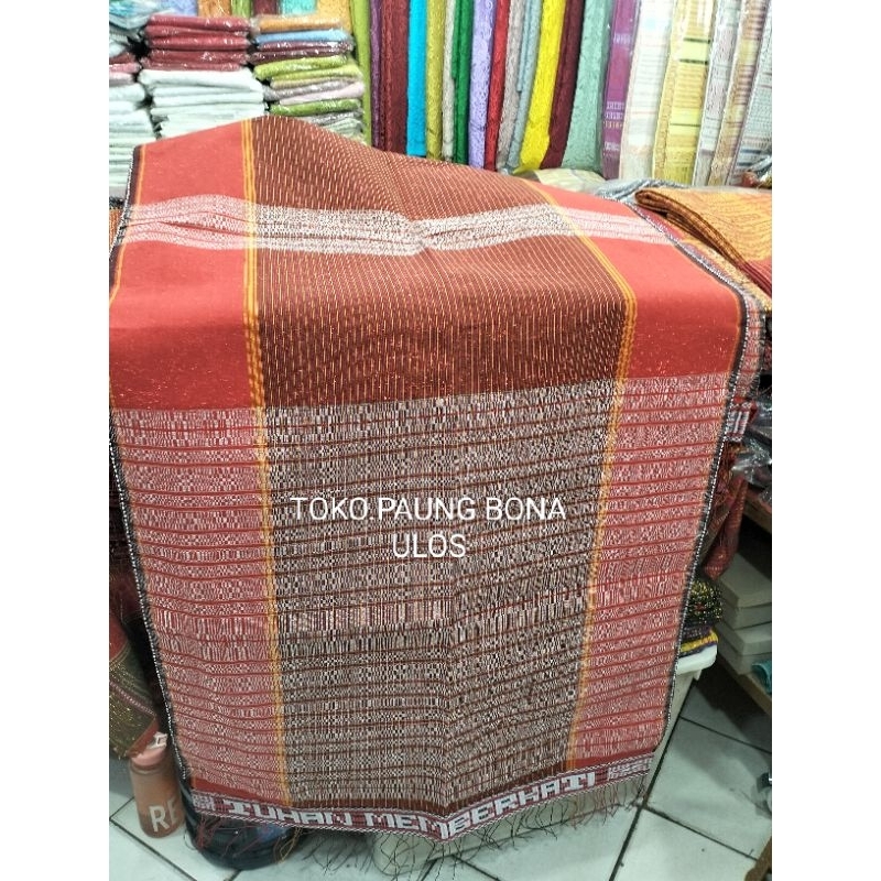ULOS RAGIHOTANG TENUNAN MERAH/MARON.TENGGAH DAN SILVER RIRIS.ULOS TULANG.