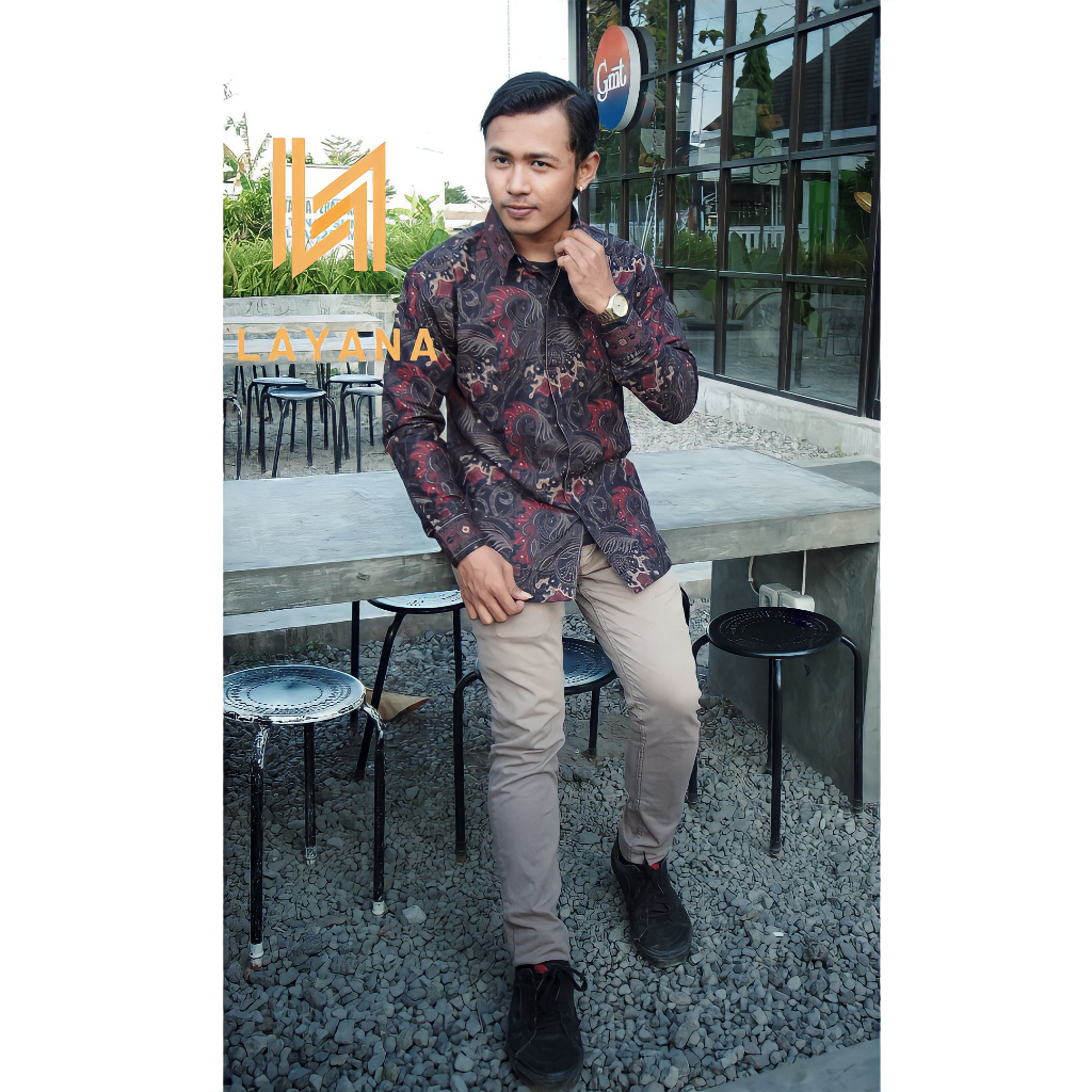 Kemeja Batik Layana Gibran Warna Hitam Slimfit Lengan Panjang