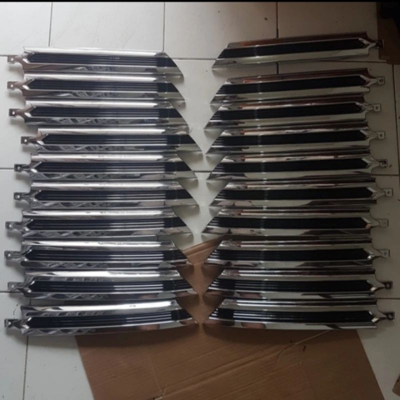 List Gril Bumper depan Suzuki XL7