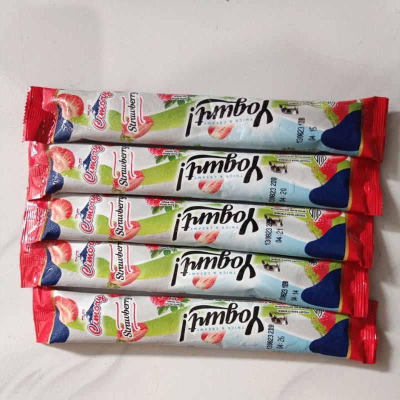 Cimory yogurt stick 40gr strawberry