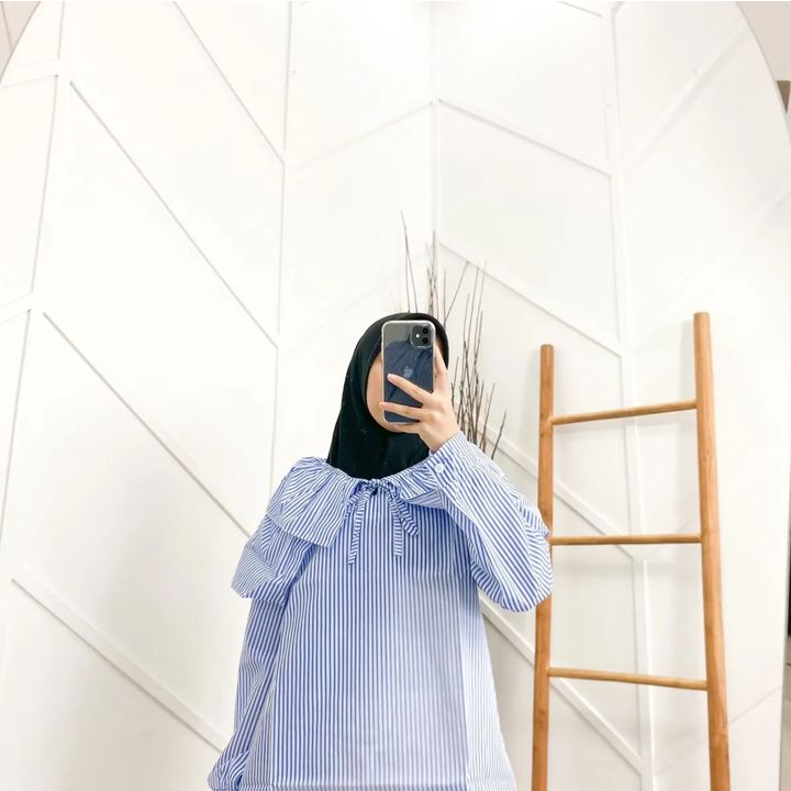 BLOUSE WANITA FILIO KATUN SALUR LD 102 PT 54 PB 65 CM UKURAN L LD 110 PB 70 PT 55 UKURAN XL BLOUSE OVERSIZE // KEMEJA WANITA OVERSIZE // ATASAN WANITA KOREAN STYLE BLOUSE WANITA TERBARU 2023 KEKINIAN