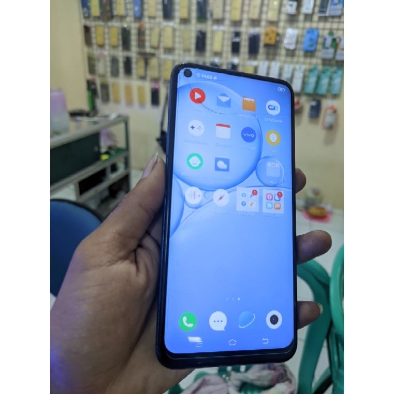 Vivo y30i 4/64 minus retak