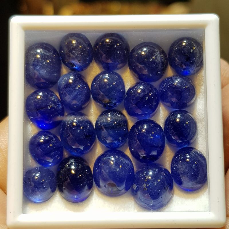 NATURAL BLUE SAPPHIRE